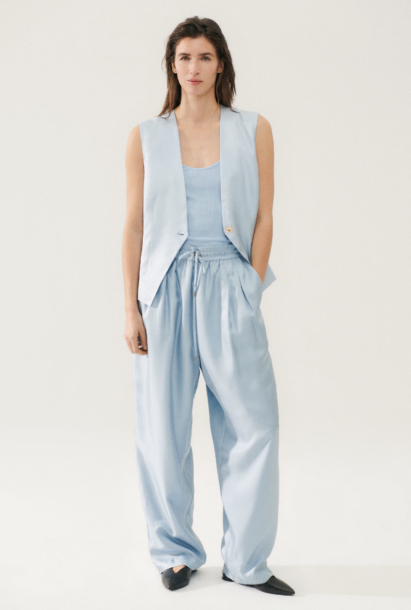 Twill Slouch Vest Sky