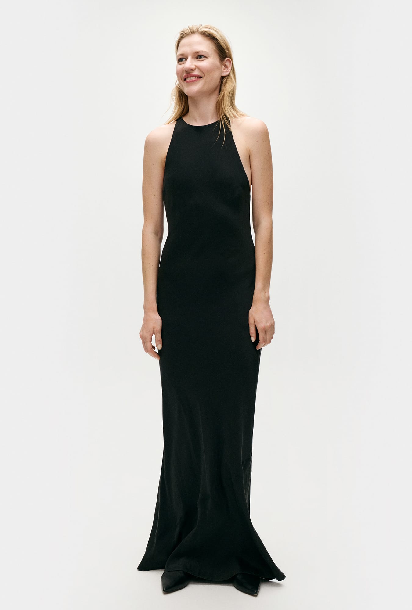 Robe asymétrique noire