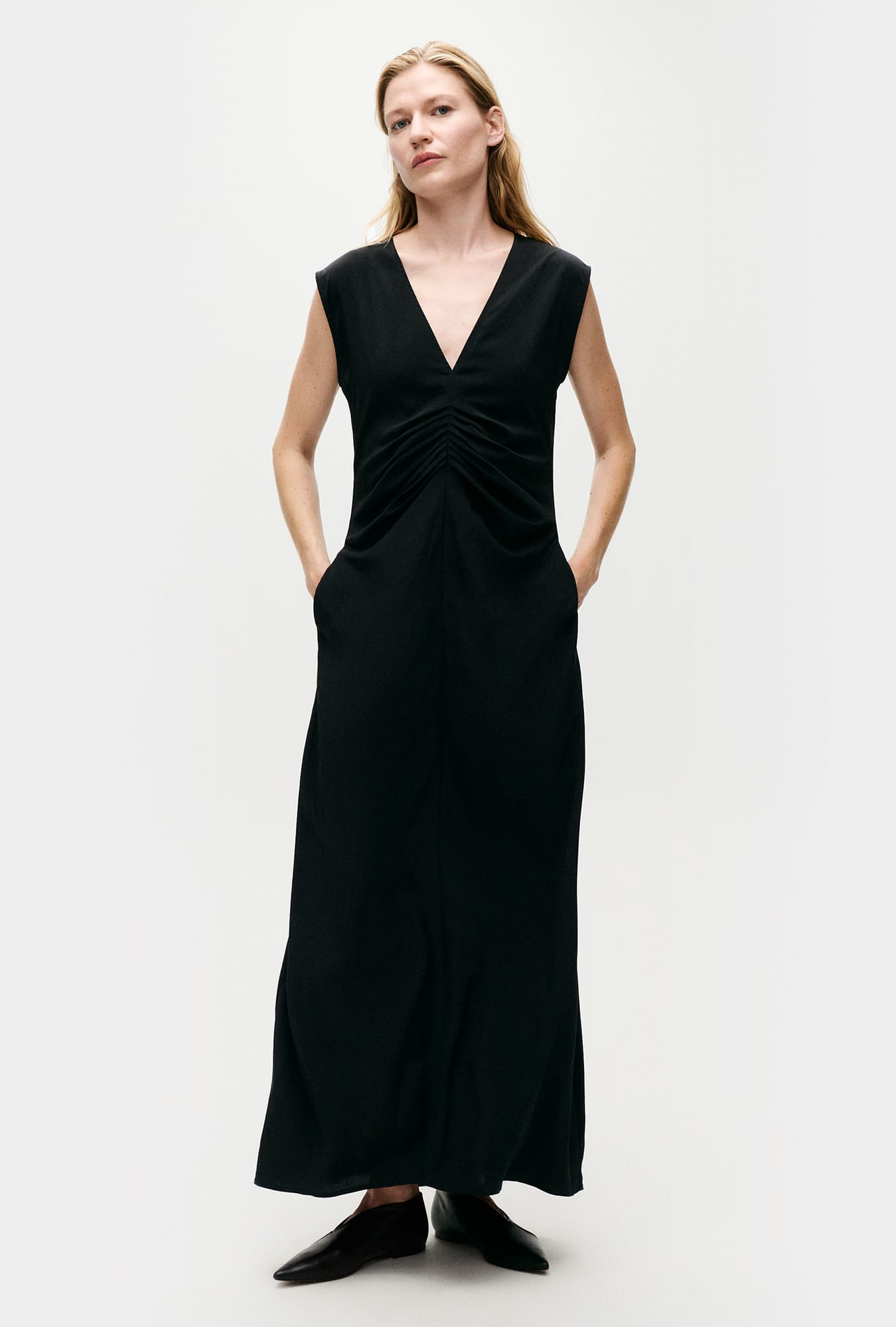 Robe plissée en habutaï noir
