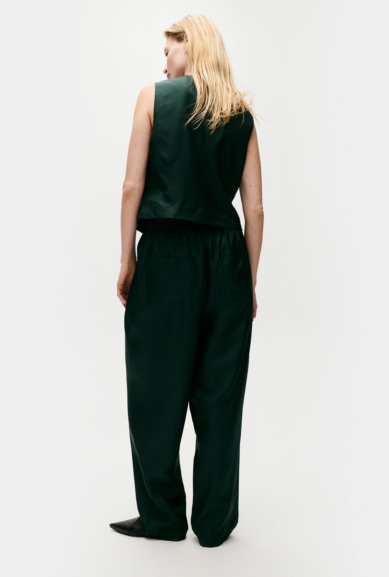 Twill Vest Scarab