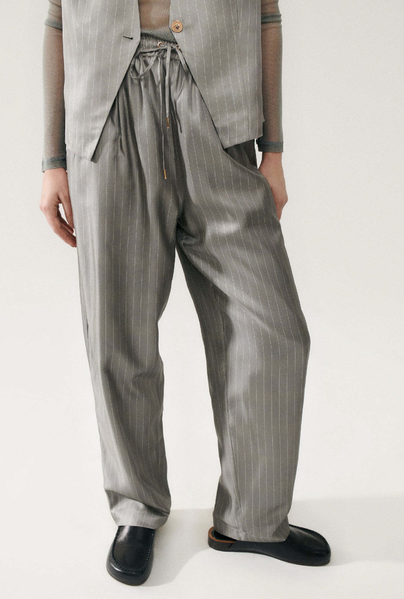 Pantalon ample en sergé à rayures fines "Lune"