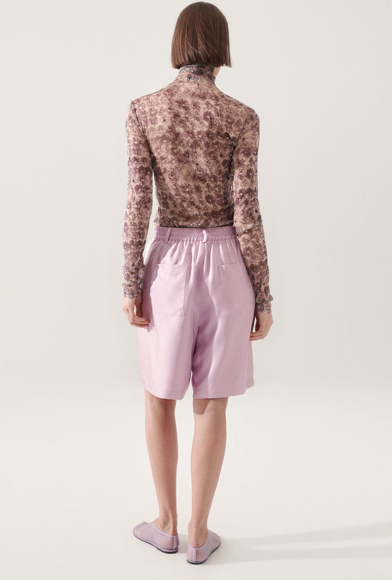 Shorts double plissé en sergé lilas