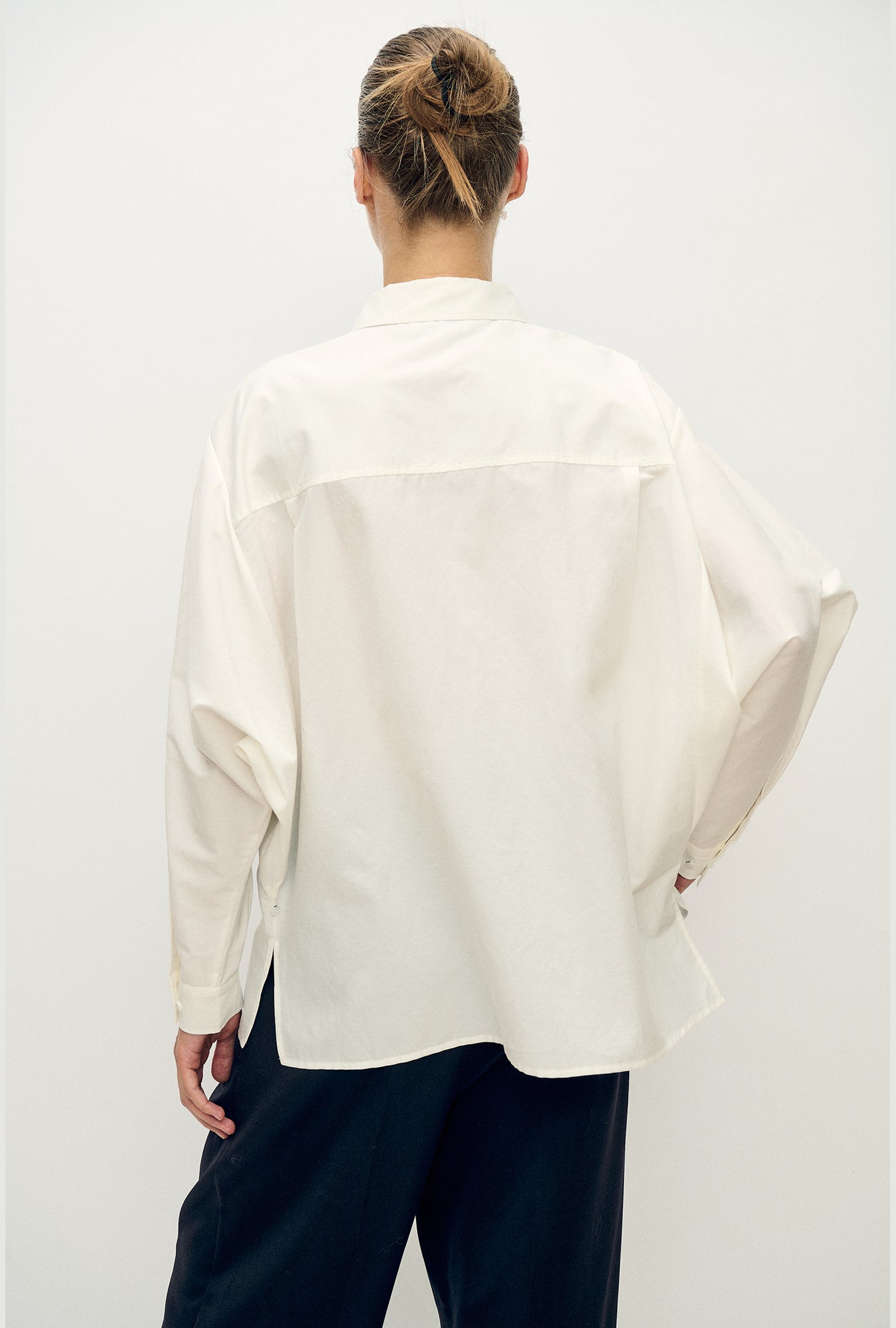 Chemise croisée en coton et soie blanc