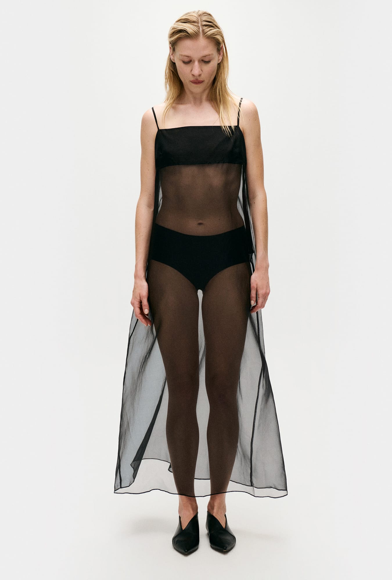 Robe trapèze en organza noir