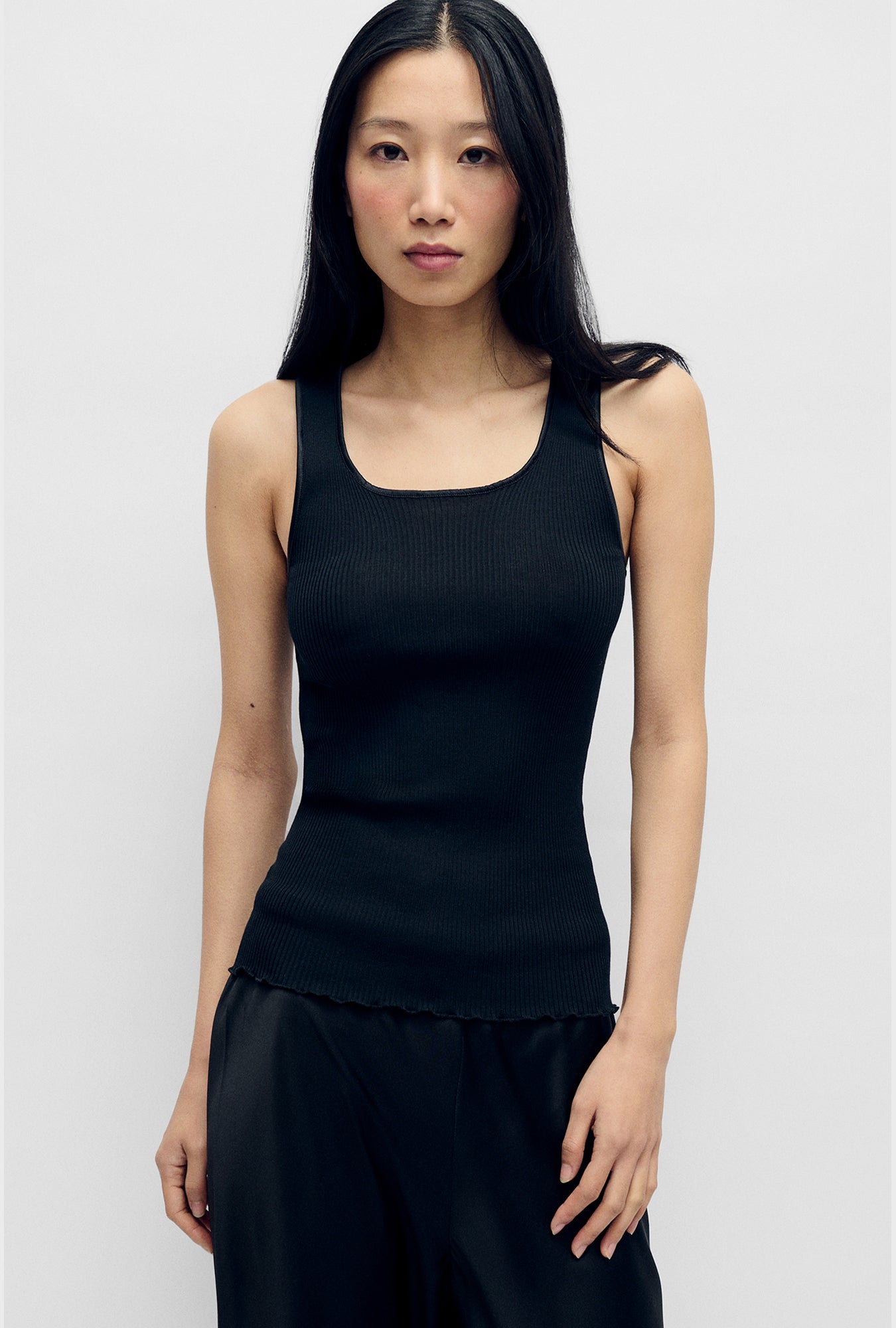 Silk Wool Ribbed Essential Tank Black