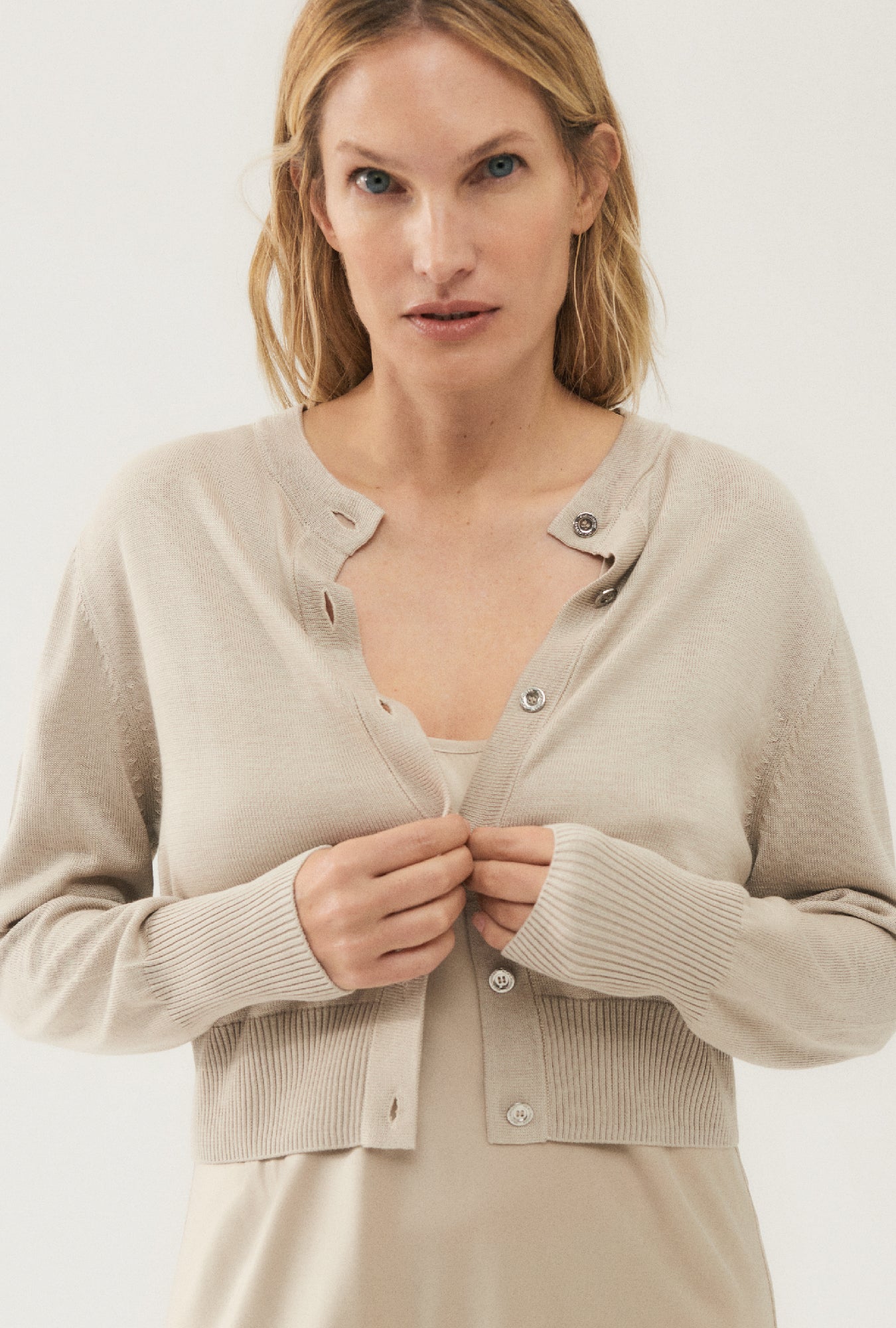 Gilet court noisette