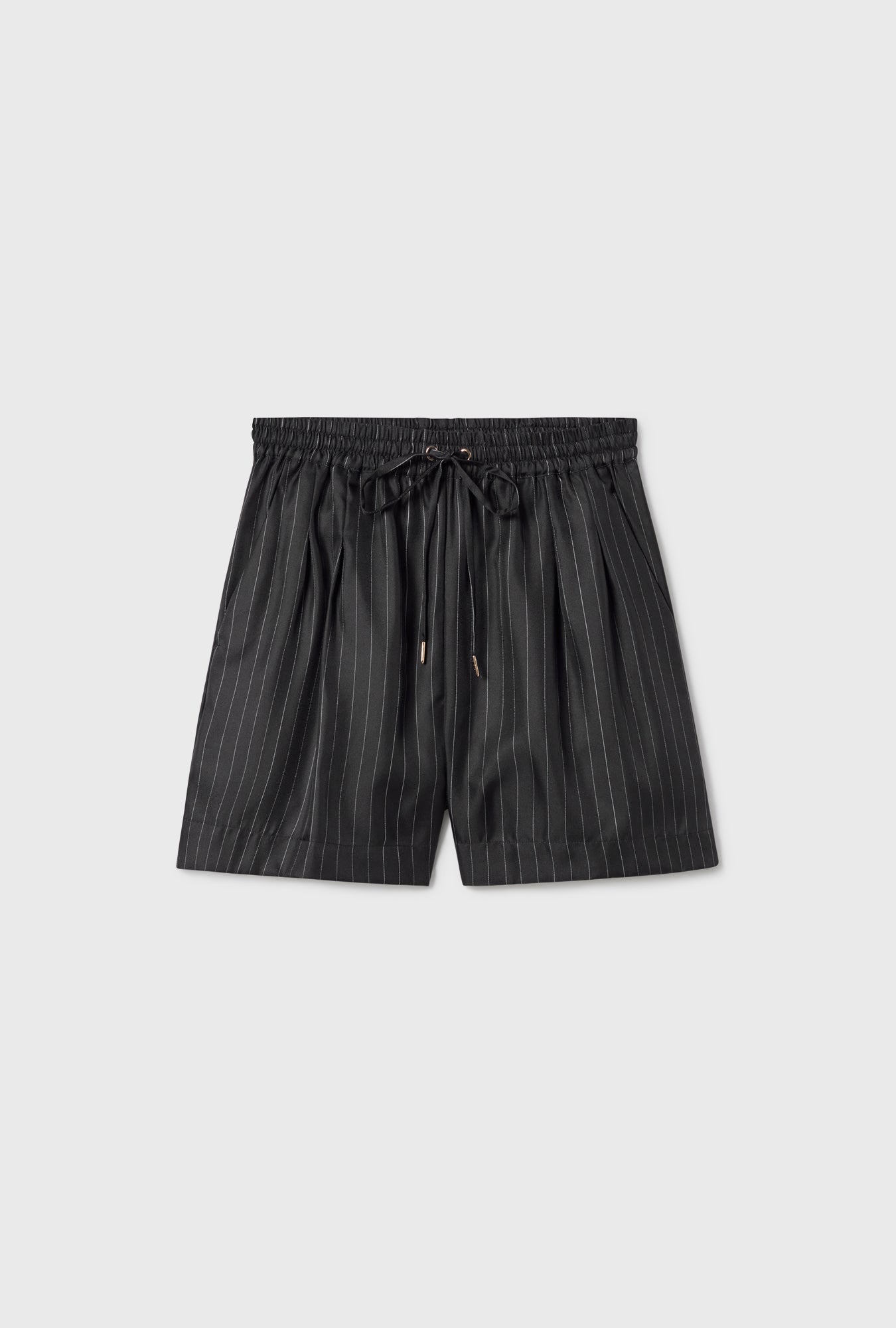 Short ample en twill à fines rayures noir/blanc