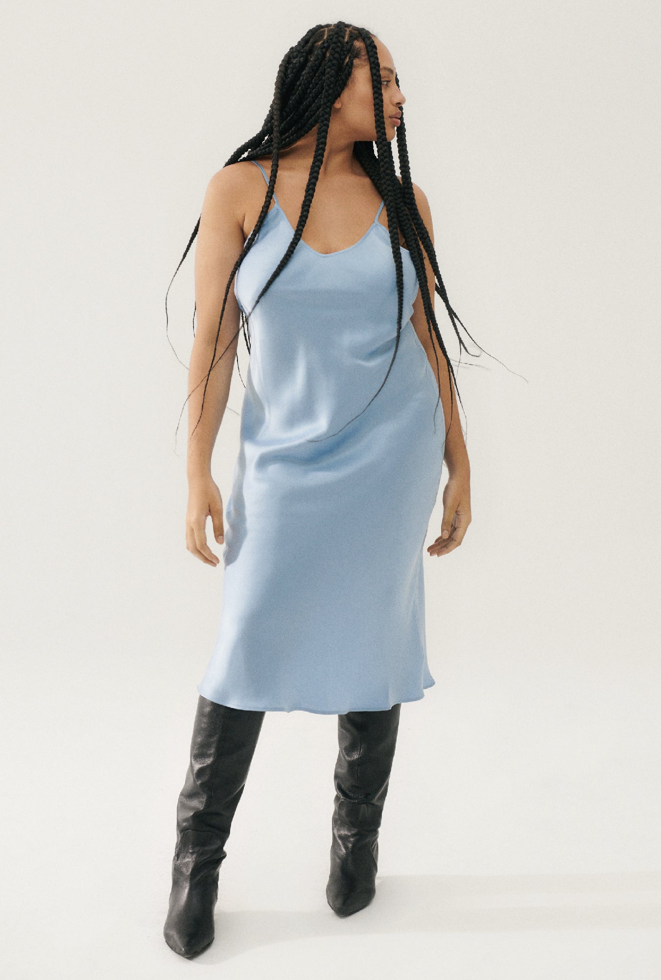 Robe nuisette années 90 bleu ciel