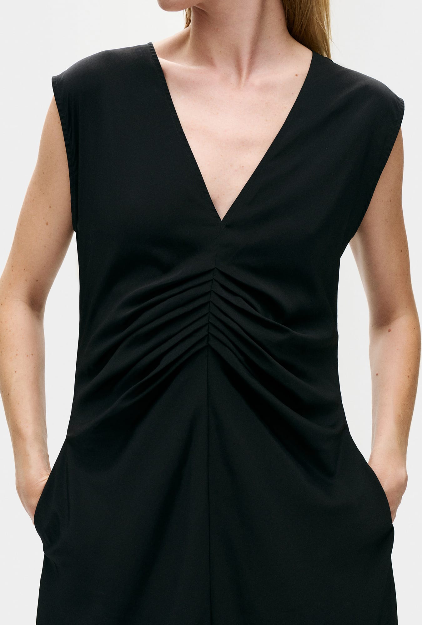 Robe plissée en habutaï noir
