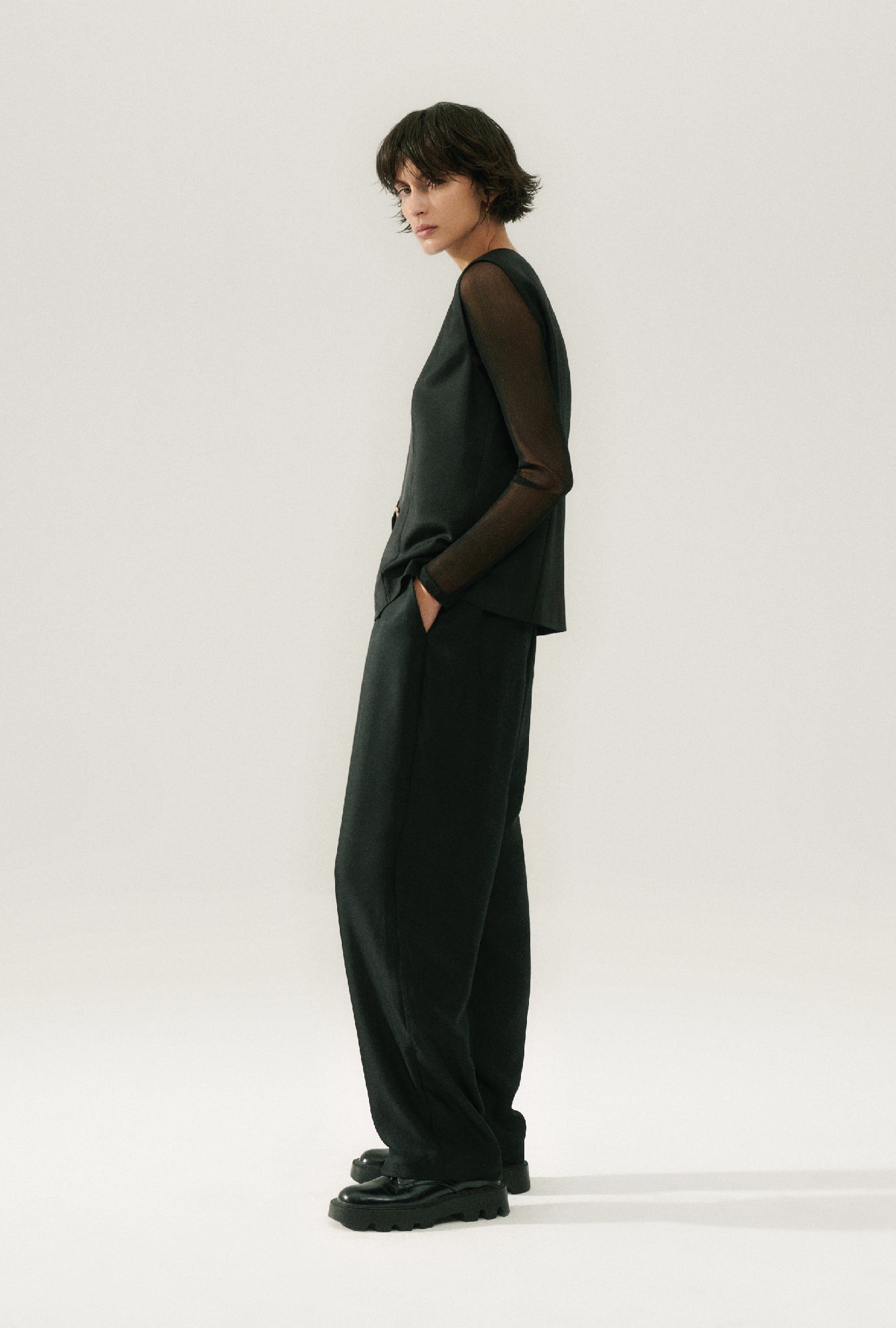 Pantalon ample en sergé noir