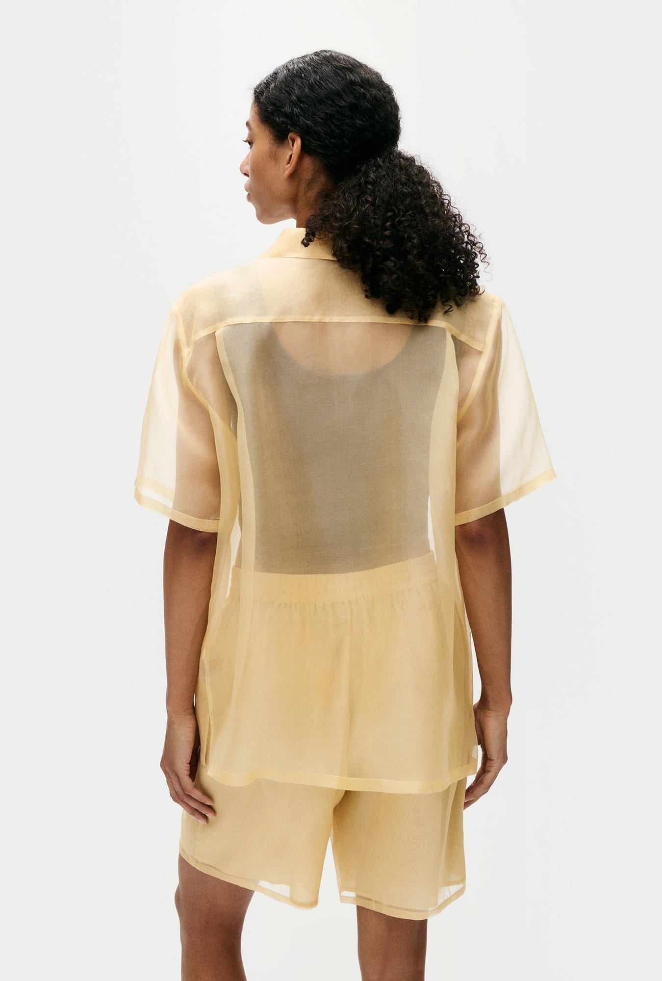 Chemise de camp en organza beige