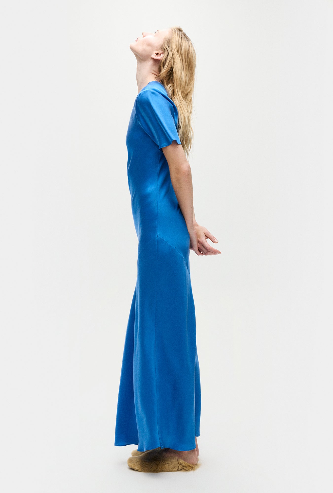 Robe Courte Biais Vague