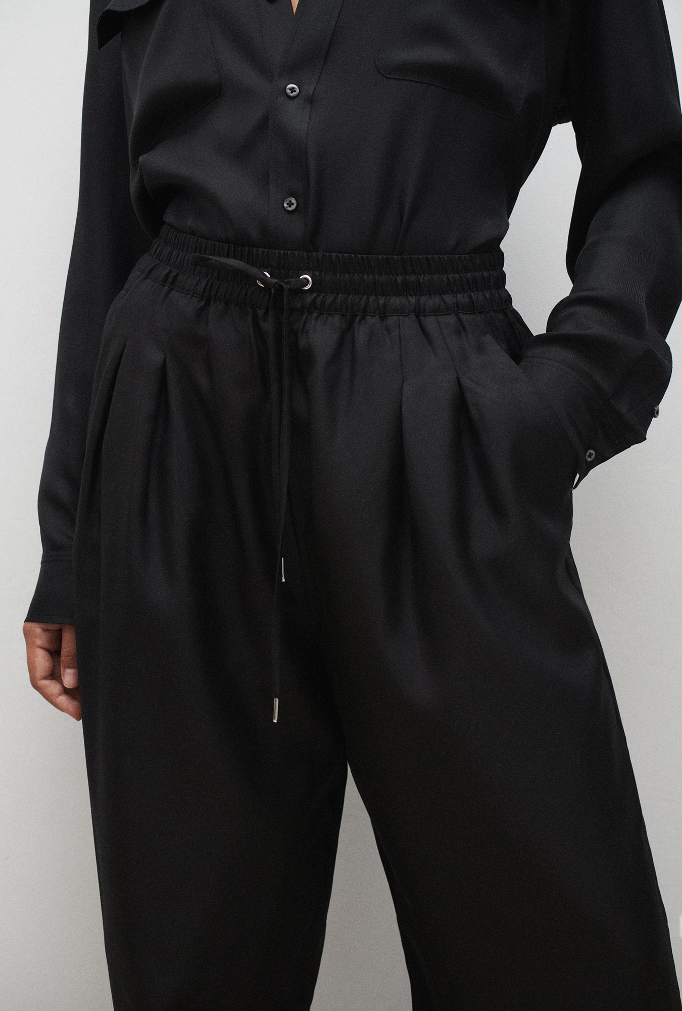 Pantalon ample en sergé noir