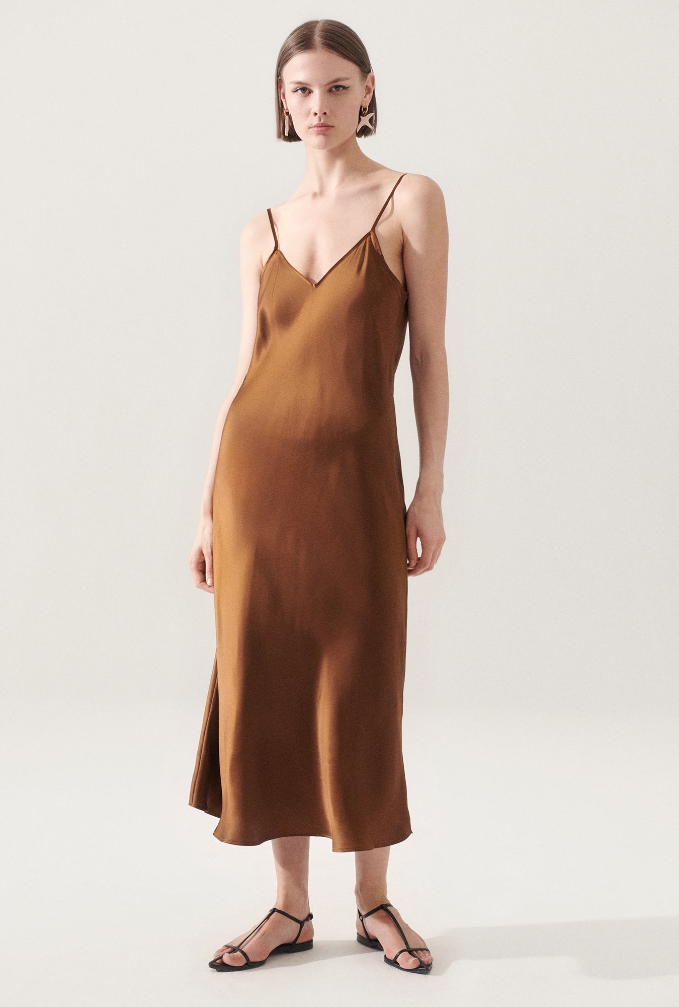 Robe nuisette des années 90, marron Van Dyke