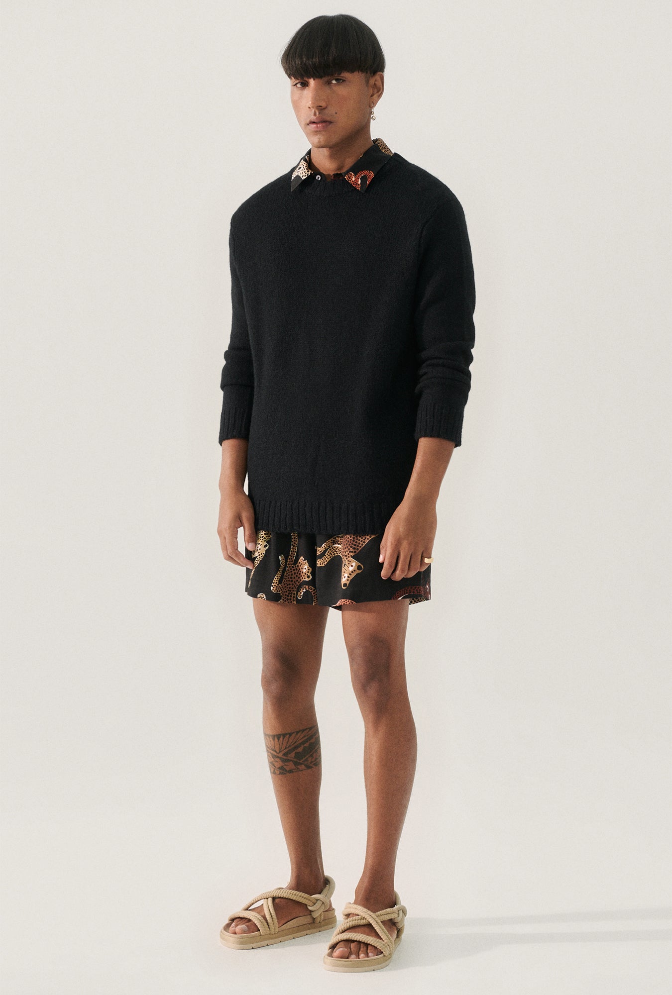 Pull ras du cou noir