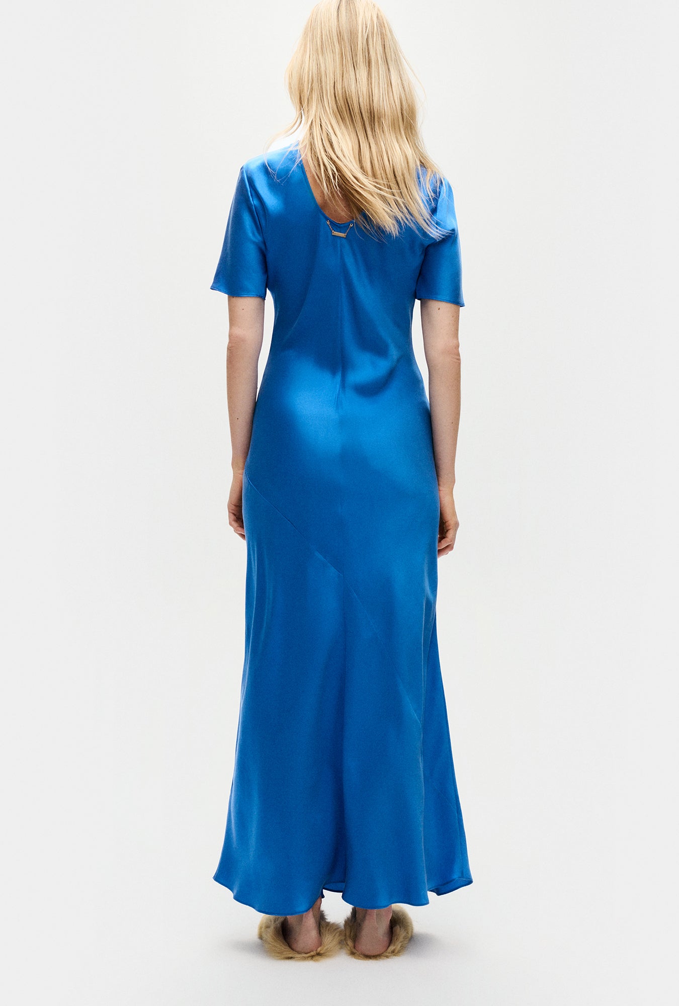 Robe Courte Biais Vague