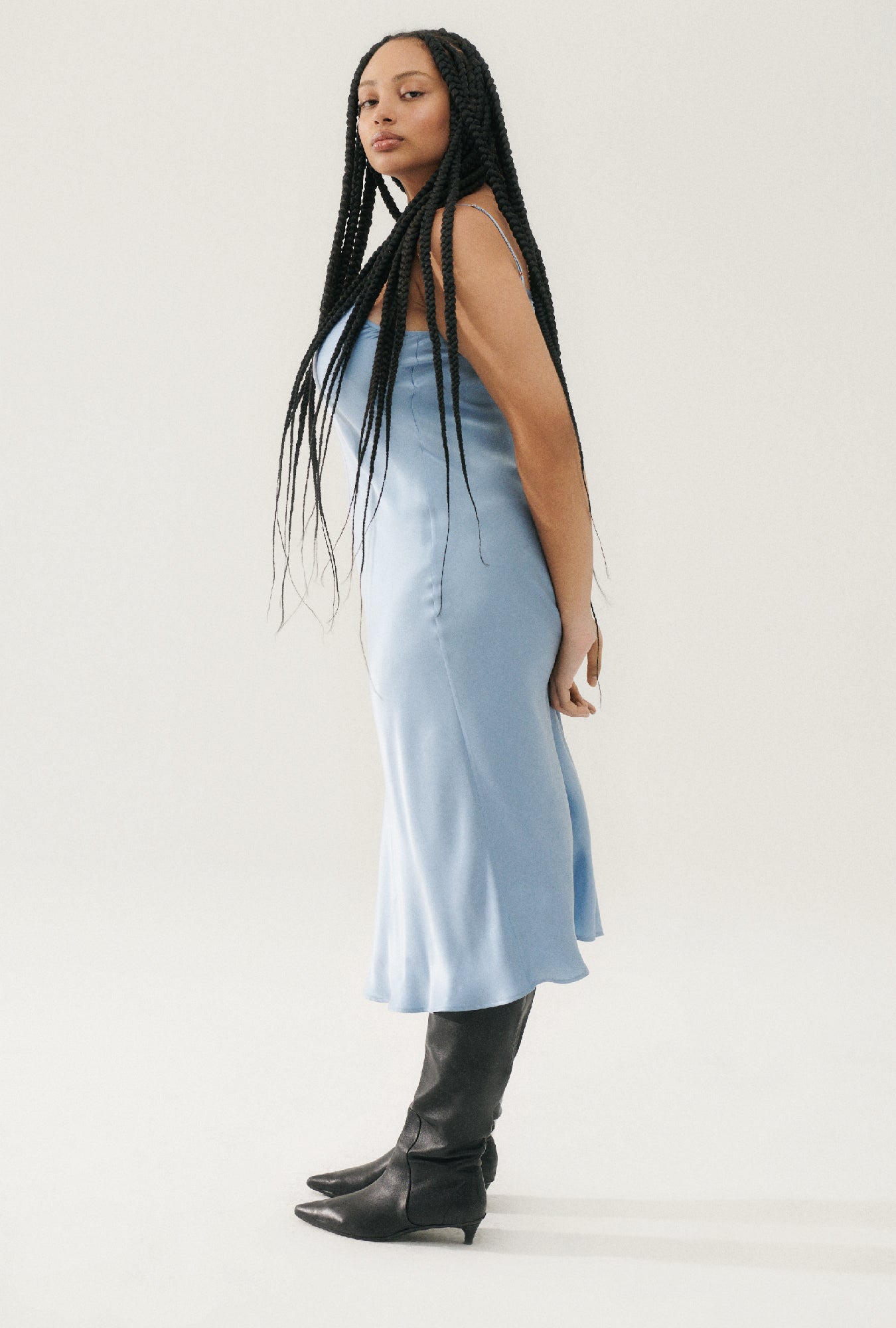 Robe nuisette années 90 bleu ciel