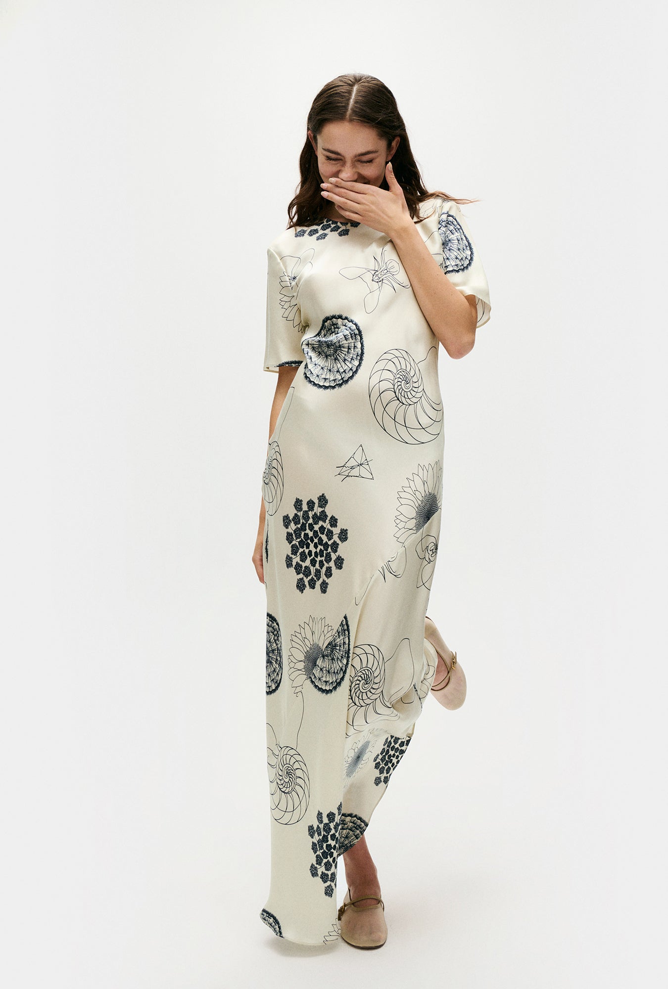 Robe Bias Manches Courtes Fibonacci Blanc Cassé