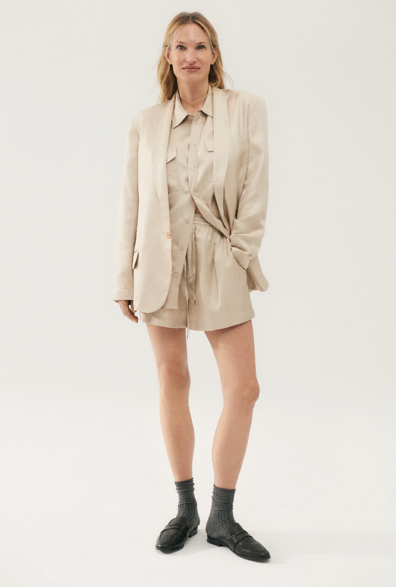 Short ample en sergé noisette